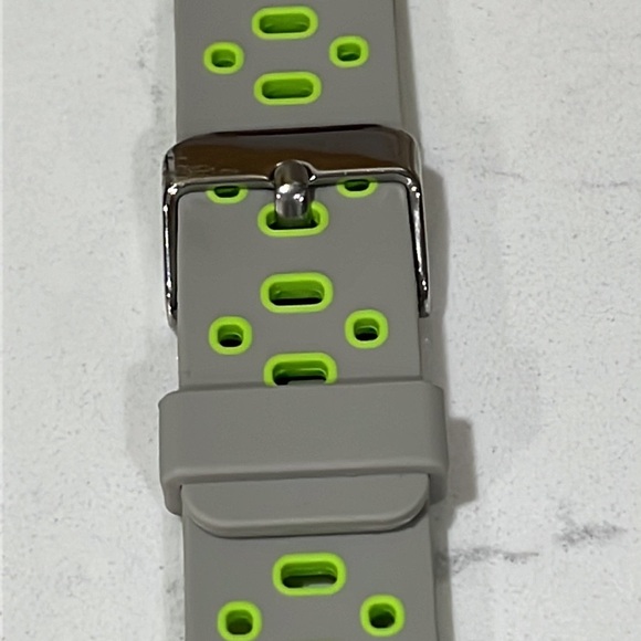 Silicone Apple Watch Band Great Condition - Picture 2 of 4